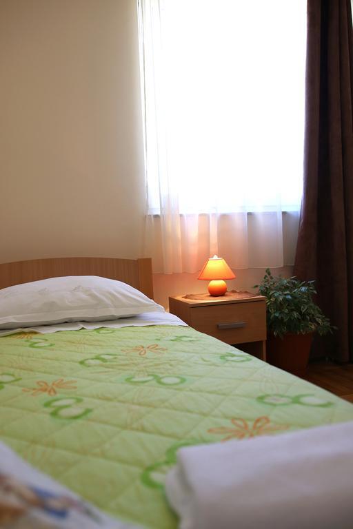 Guest Accommodation Slapovi Krke Lozovac Kamer foto