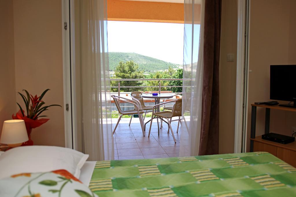 Guest Accommodation Slapovi Krke Lozovac Kamer foto