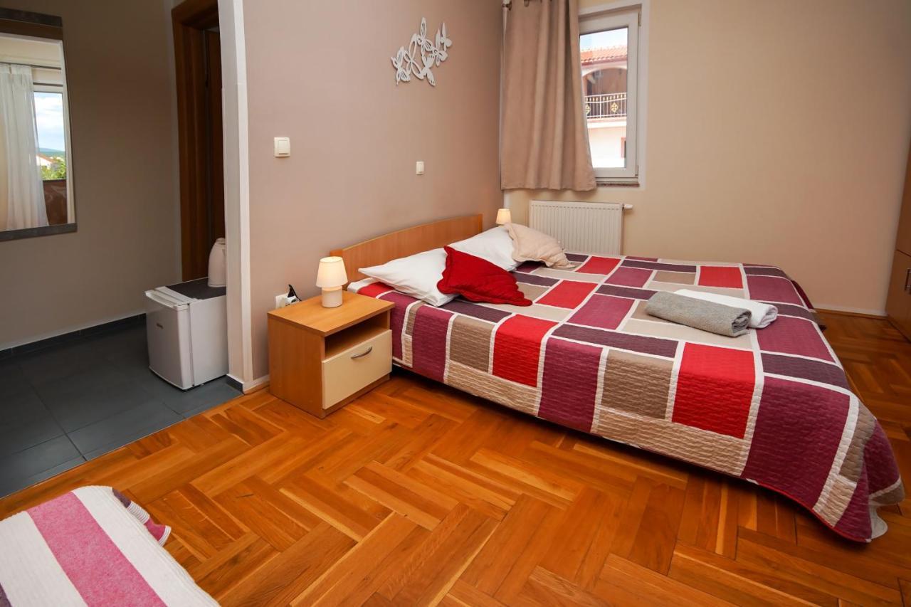 Guest Accommodation Slapovi Krke Lozovac Buitenkant foto